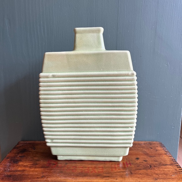 Vintage Green Textured Oversized Ceramic Vase - Picture 1 of 6